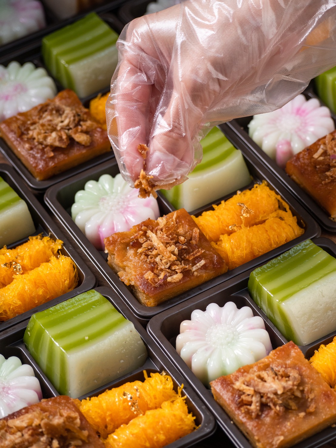 Desserts and Beverages / ของหวานและเครื่องดื่ม 14